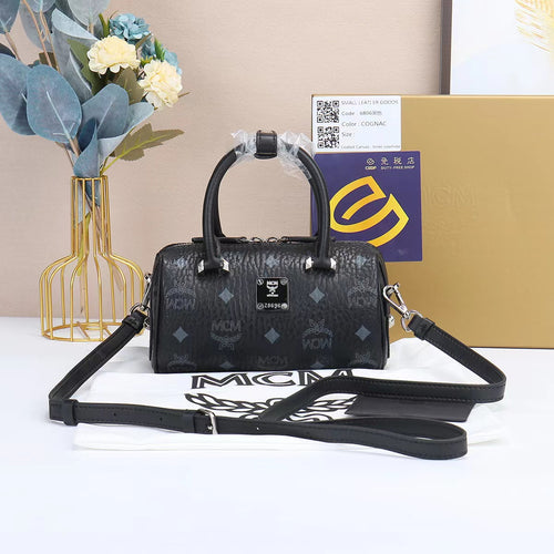 Liz Essentials Purse