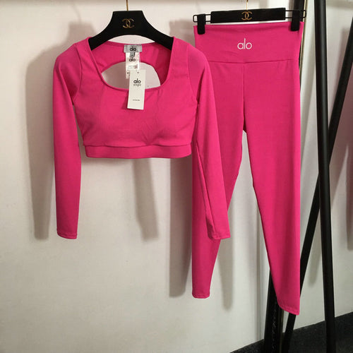 A Cropped Leggings Set