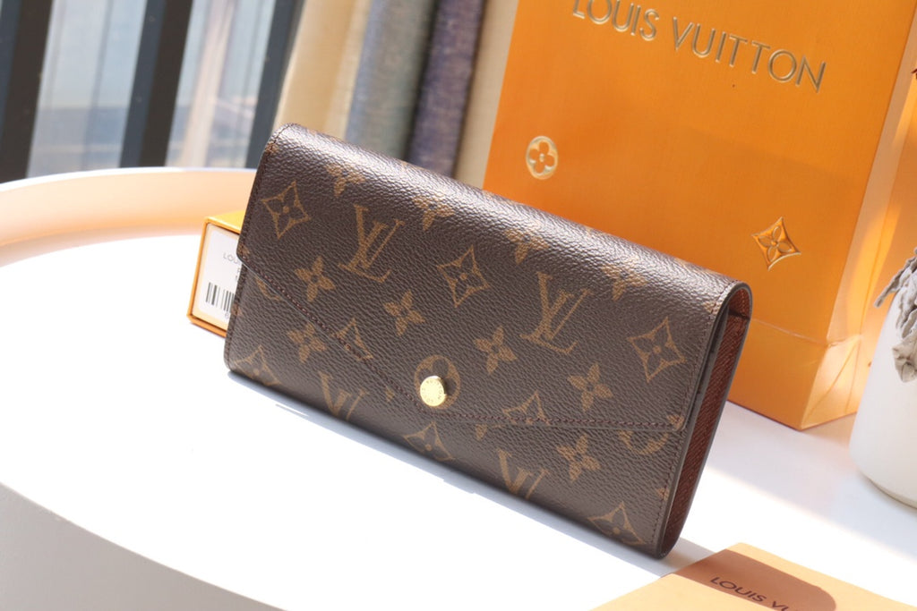 LV Logo Wallet