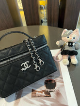 Load image into Gallery viewer, CC Star Crossbody