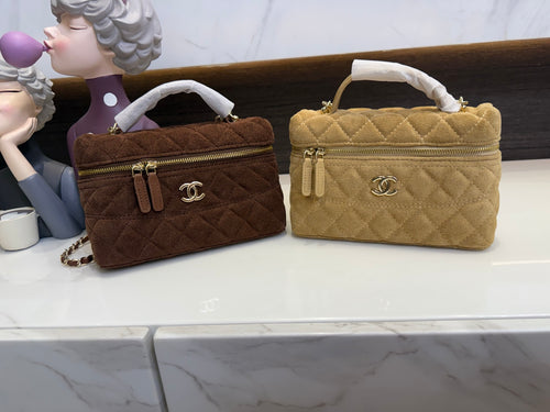 CC Textured Crossbody Bag