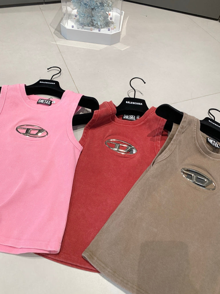 D Tank Tops