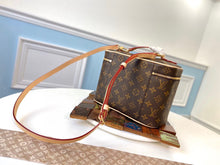 Load image into Gallery viewer, Monogram Vanity Bag