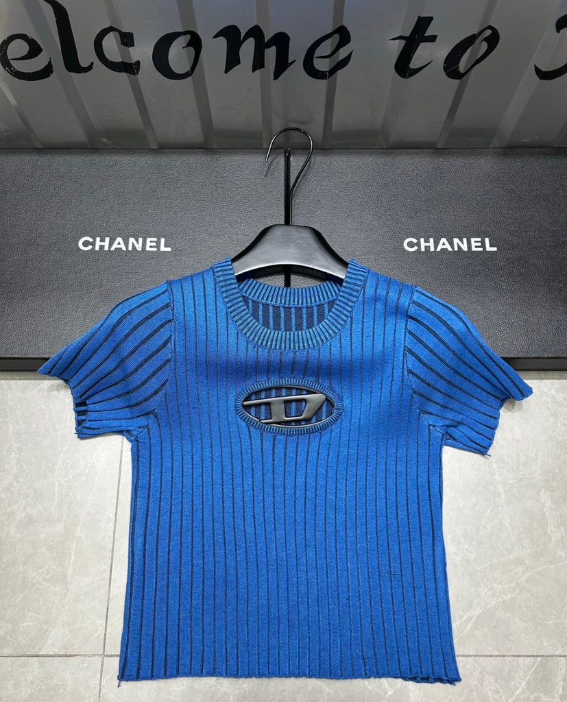 D Cropped T-shirt
