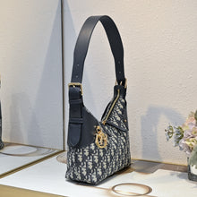 Load image into Gallery viewer, CD Slouch Bag