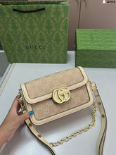 Load image into Gallery viewer, GG Logo Crossbody
