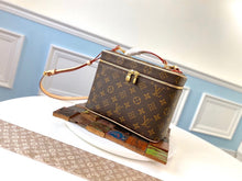 Load image into Gallery viewer, Monogram Vanity Bag