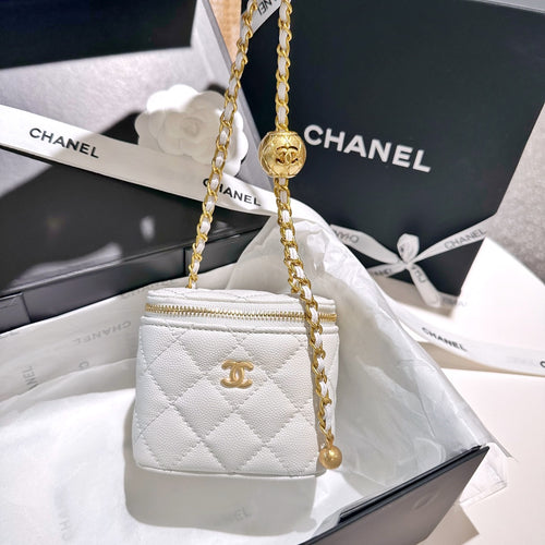 CC Vintage Shoulder Bag