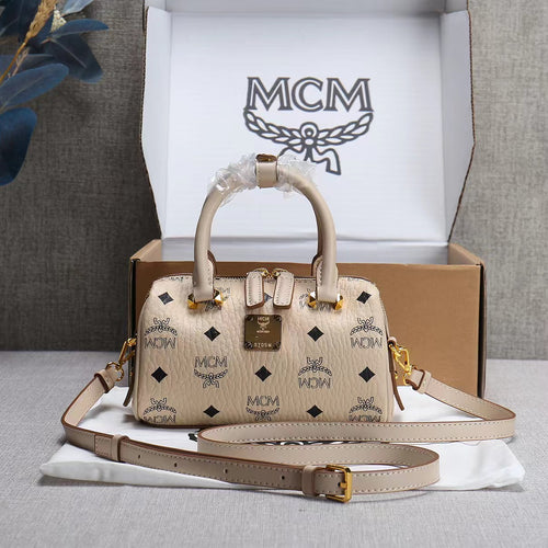 Liz Essentials Purse